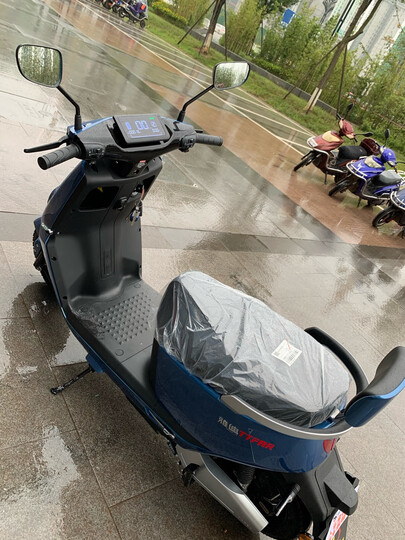 雅迪yd800dqt-11d:"车子质量:这个要时间去证明电池续航:目前拿到车只