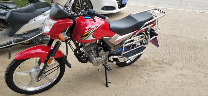 嘉陵(traxx)jh150-9b新枭狼:"实话实说,缺点只有电子打火,没有脚踩