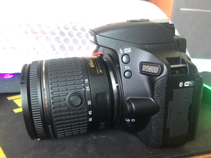 尼康d5600 af-p 18-55 vr:"作为一只小白,纠结了很久选择了d5600,心心