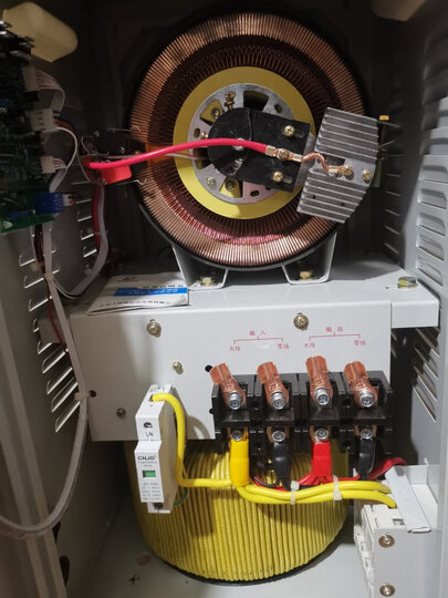 rmspd:"材质工艺:稳压器做工大方方正,内部结构紧凑,布局合理,便于