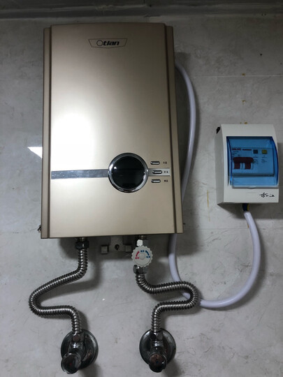 美观 很好看加热速度:很迅速 2013年买的奥特朗即热式热水器,用到今年