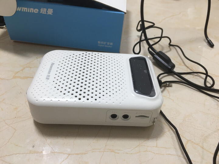 纽曼k51:"很快就收到了,刚开始不知道无线的怎么用,客服很耐心的发了