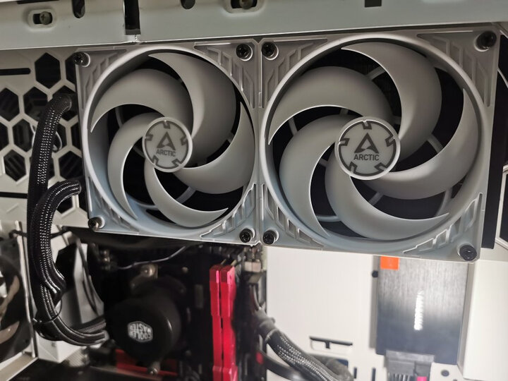 arcticp12 pwm white:"精挑细选很久?,最后决定买这一款?