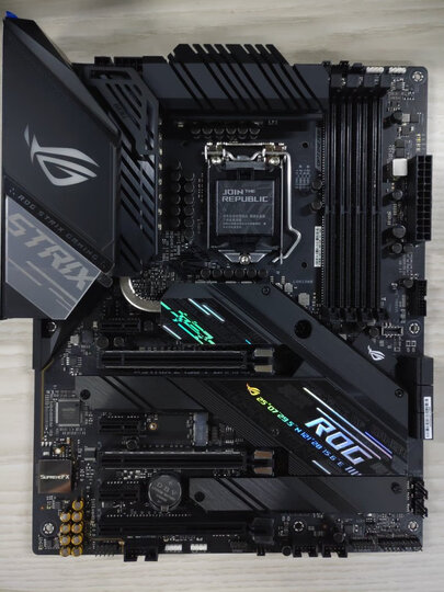 华硕(asus)rog strix z490-f gaming:"包装保护:包装感觉一般,外包装
