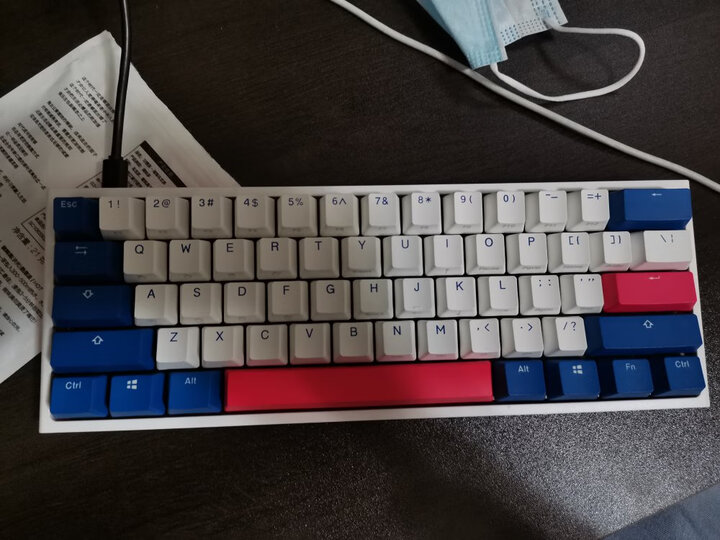 吉利鸭(kbducky)one2 61键:"外观颜值:外观是真的好看,小巧,用过最