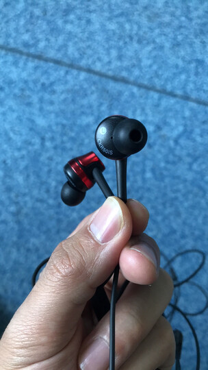 铁三角ath-ckr50is:"做工质感:做工质感优秀,满足主流设计的感官!