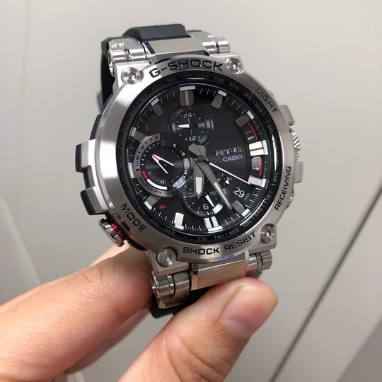 卡西欧(casio)mtg-b1000/b2000:"纤维表带银盘的越看越有感觉,功能