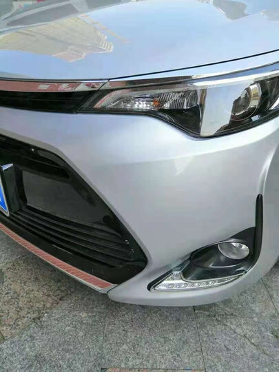 其实车是雷凌水晶银的颜色,这个喷漆挺好操作的,颜色也对.