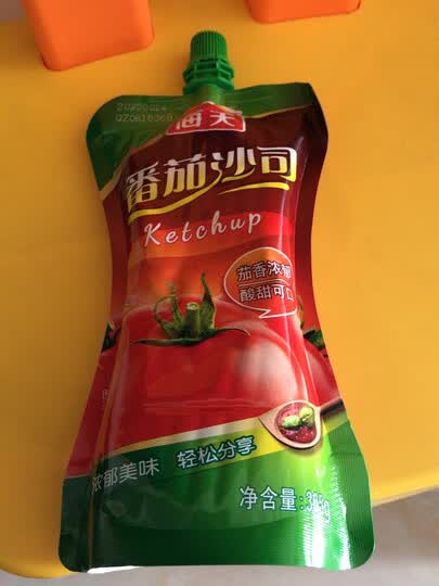 海天番茄沙司袋装(茄汁) 305g:"海天番茄沙司品质真的很好,味道也超级