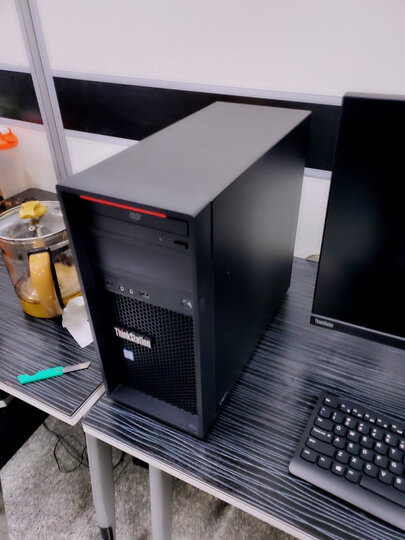 联想(lenovo)p520c:"外形外观:第二台给学生用,也装机了,赞声一片产品