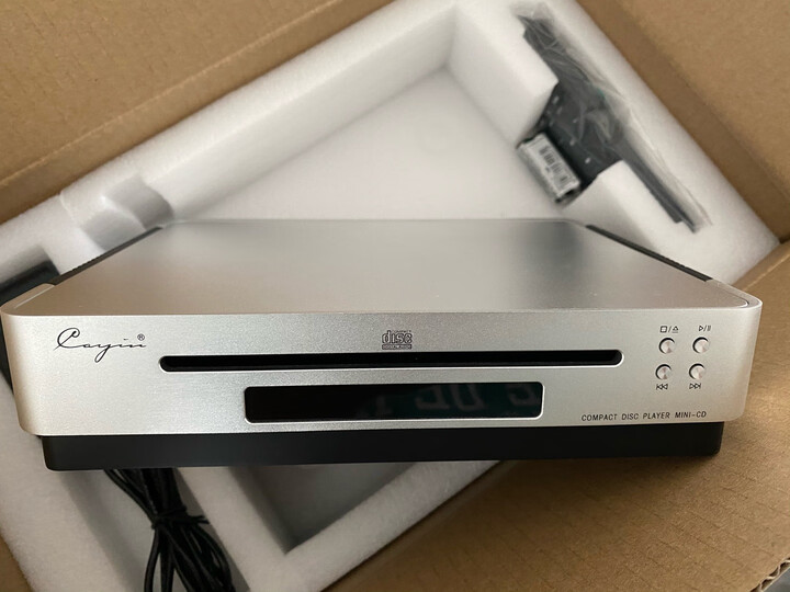 凯音(cayin)mini-cd:"还没开始用,但是拆开包装的过程感觉不错,先给个