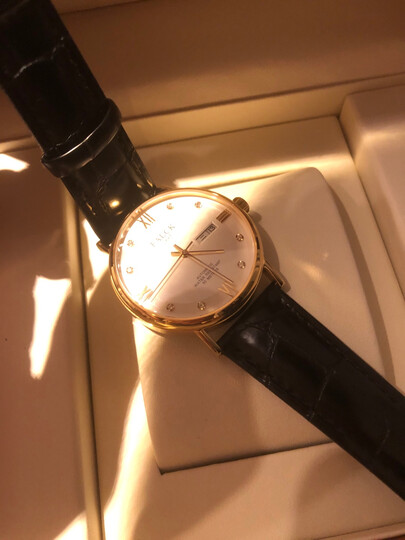 法尔克(falck)f738:"包装非常完整,手表包装盒精美,高大尚的感觉,表带