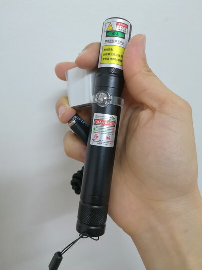 的都比较喜欢用这种激光笔,耐用,射程也很远,包装也非常精致,很安全