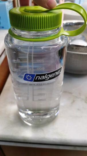 乐基因(nalgene):"物流很快包装完好无损,水瓶很大一千毫升容量,水