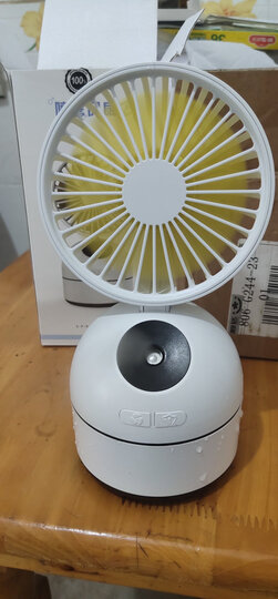 斯泰克(stiger)qw-f09桌面喷雾风扇:"风扇3个档位,3档风很大,加湿器