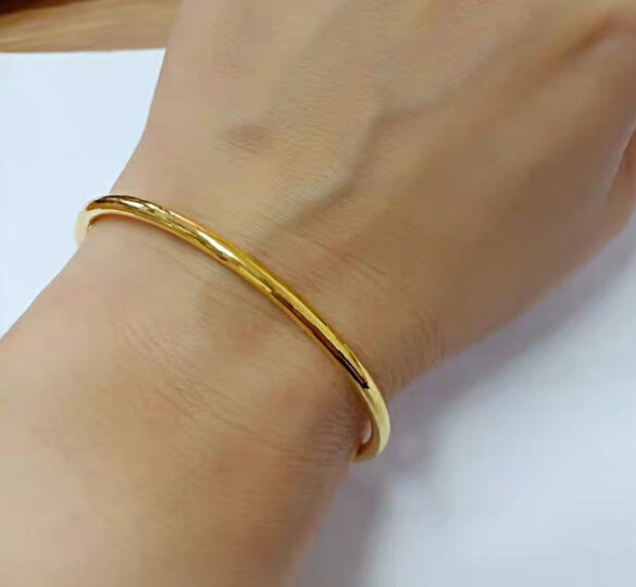 菜百首饰黄金手镯:"双十一,饰品金迫近投资金金价一鼓作气多买几个,当