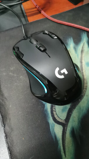 罗技(g)g102 /g304 /g300s:"手感很舒服!外观很好看!按键声音很小!