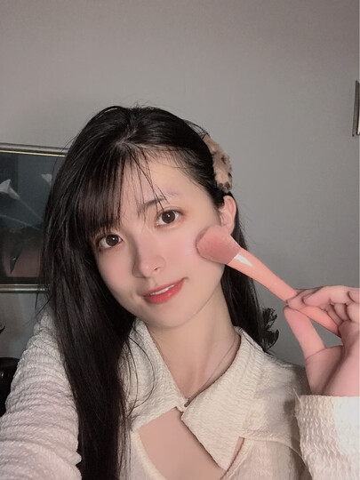 欣妍烟粉色8支化妆刷套装:"是我喜欢的粉色啊!