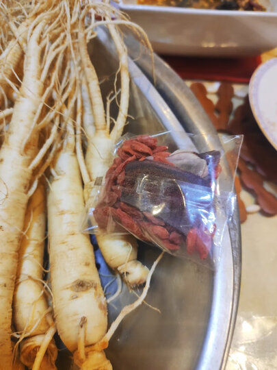 镇参崖:"宝贝到了个头很大,很新鲜,清洗有点费力,因为它是现挖的.