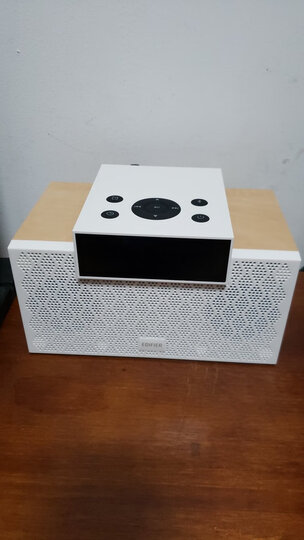 漫步者m260:"收到音箱,第一感觉个头比想象中小,但是音质不错,做工