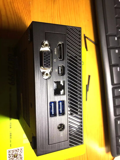 华硕pn40:"机箱外观:出乎意料的的小巧,比家里的天猫魔盒还要小一圈.