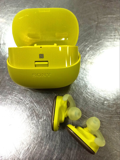 索尼(sony)wf-sp900:"刚到,外形还不错,入耳没什么压迫感.