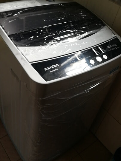 京东的快递就是快,昨天下单买了容声洗衣机今天就收到了.