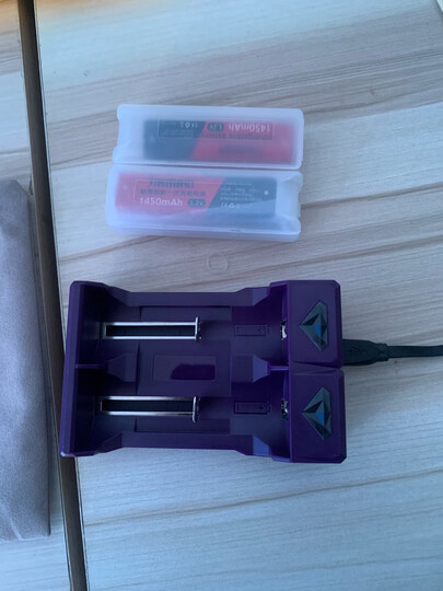 劲玛仕(jinmasi)器7/5f6口香糖充电电池:"非常不错的电池,包装很严谨"