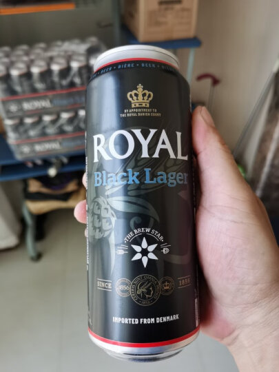 皇家(royal"丹麦皇家黑啤,入口微苦,回味甘甜!