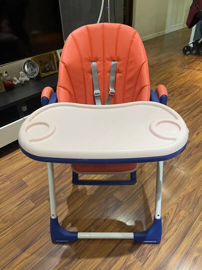 蒂爱c02折叠餐椅:"买晚了,说是承重30斤,儿子现在都23斤了,应该早买.