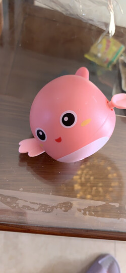 好可爱的小海豚,粉色的超级嫩,好喜欢,可以在水里边玩耍了,值得购买.