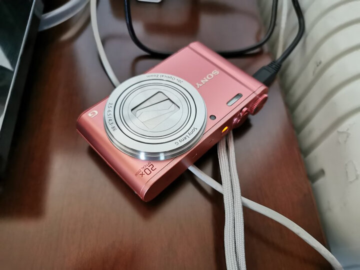 索尼dsc-wx350:"成像效果:好外形外观:漂亮产品性能:优反应速度:快