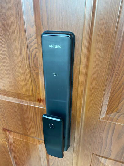 飞利浦(philips)alpha:"外形外观:很酷,酷酷的黑灵敏程度:灵敏度挺好