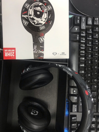 森麦(senmai)jb3:"感觉挺不错,好送了移动电源,续航能力:待验证,刚