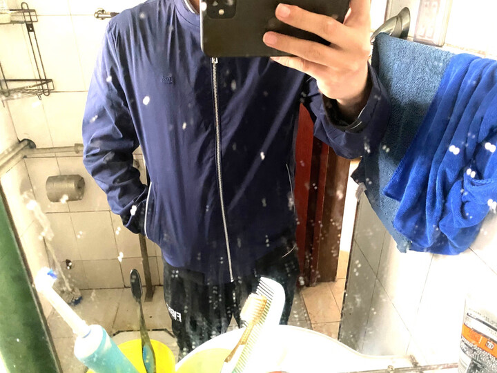 袖口太大了,搞不懂为.