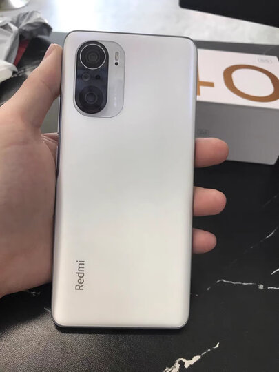 小米(mi)红米k40:"手机收到 试了几天 感觉很好 运行很流畅 手感也很