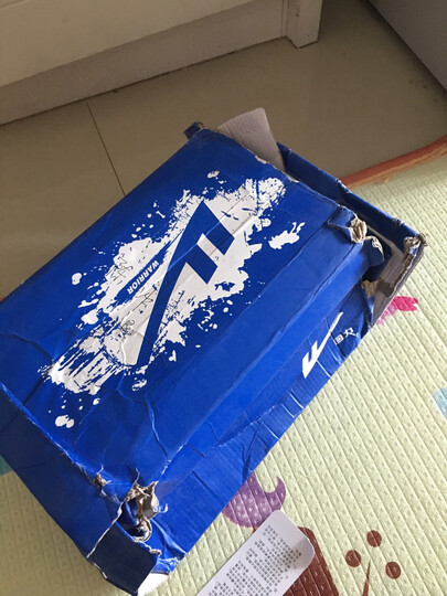 回力(warrior):"商品包装盒全烂掉了,和旧的没什么区别,我要求退货"