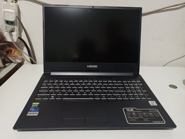 神舟(hasee):"我买的是神州z8-cu7nk,运行速度可以开机很快,赛博朋克