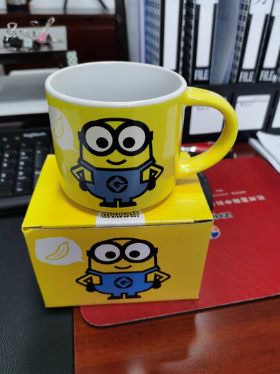 小黄人的杯子超级可爱.