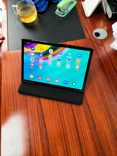 三星(samsung)sm-t720/t725c:"外观材质:常好,有质感屏幕效果:极佳