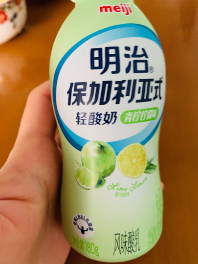 明治保加利亚式轻酸奶青柠柠檬味180g*3:"明治保加利亚青柠柠檬味轻