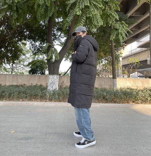 南极人(nanjiren):"175 120斤穿大码 ,最喜欢这种风格,中长款羽绒服