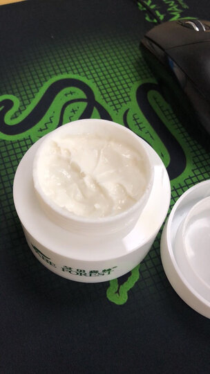 艾贝森林:"手一直都在脱皮.