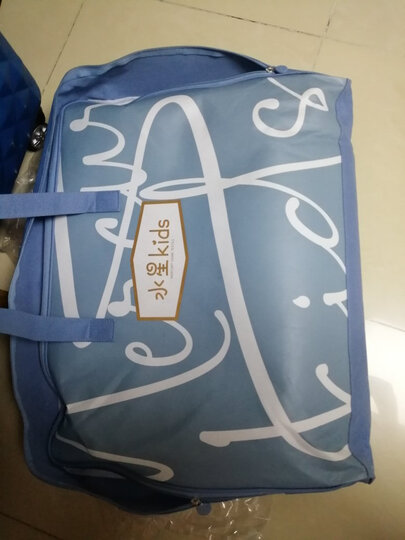 水星儿童513026:"舒适程度:摸上去很舒适!保暖性:在香港冬天决定够用!