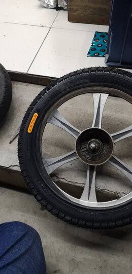 正新轮胎电动车轮胎:"不错,已安装上了,还送了个小赠品,挺实用的"