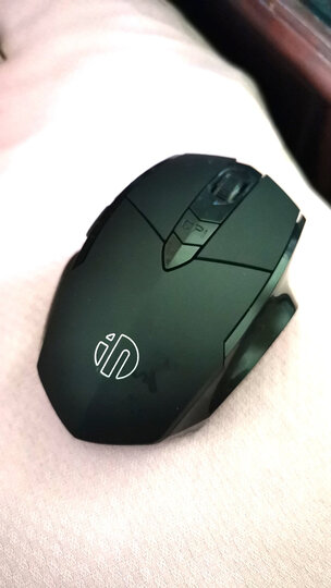 英菲克pm6:"手机有时需要投屏操作,触摸板不方便,想着买个蓝牙的鼠标