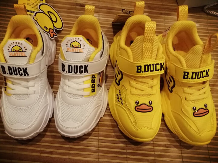 b.duck:"很喜欢这双鞋子.三减一买的.真心实惠啊!