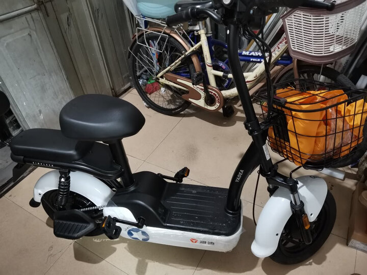 摩托车/电动车  电动车  电动自行车  雅迪小金鼠  雅迪小金鼠 商品