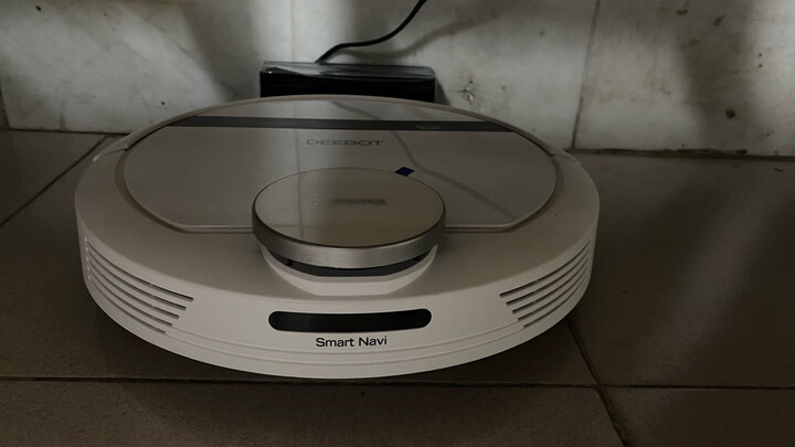 科沃斯(ecovacs)dc68:"智能程度:算是非常智能的,特别是回充的时候