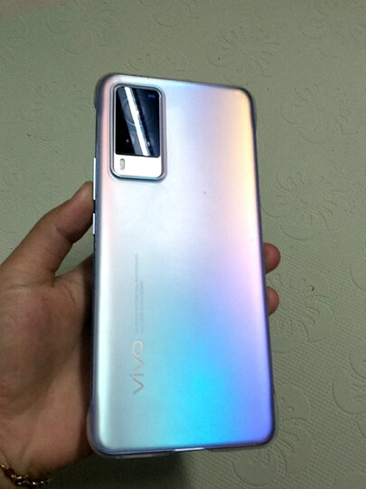 vivox60:"第二次购买该品牌手机了,上一款用了三年多,现在还能用,一直